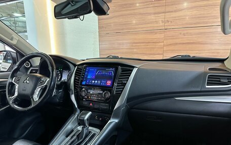 Mitsubishi Pajero Sport III рестайлинг, 2019 год, 3 290 000 рублей, 9 фотография