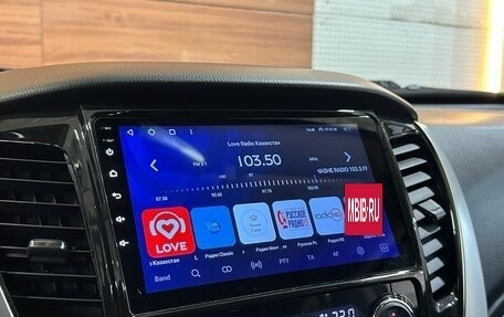 Mitsubishi Pajero Sport III рестайлинг, 2019 год, 3 290 000 рублей, 13 фотография