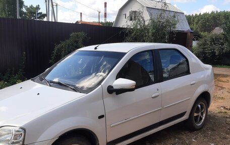 Renault Logan I, 2011 год, 305 000 рублей, 1 фотография