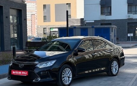 Toyota Camry, 2015 год, 2 300 000 рублей, 3 фотография