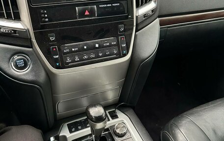 Toyota Land Cruiser 200, 2016 год, 4 150 000 рублей, 11 фотография