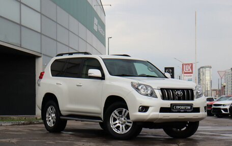 Toyota Land Cruiser Prado 150 рестайлинг 2, 2012 год, 2 650 000 рублей, 3 фотография