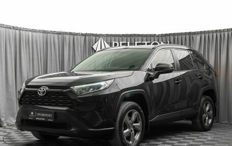 Toyota RAV4, 2020 год, 2 560 000 рублей, 1 фотография