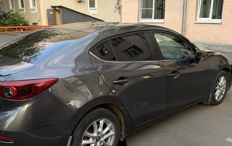 Mazda 3, 2016 год, 1 150 000 рублей, 2 фотография