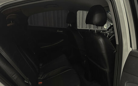 Hyundai Solaris II рестайлинг, 2015 год, 945 000 рублей, 13 фотография