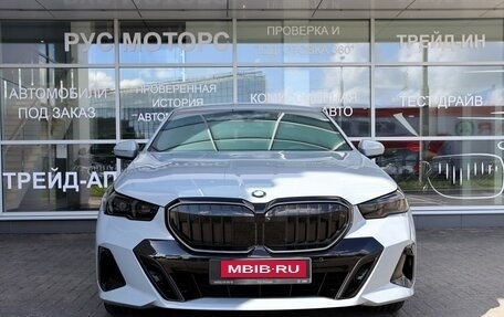BMW 5 серия, 2024 год, 7 750 000 рублей, 2 фотография