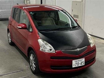 Toyota Ractis I, 2010 год, 887 000 рублей, 1 фотография