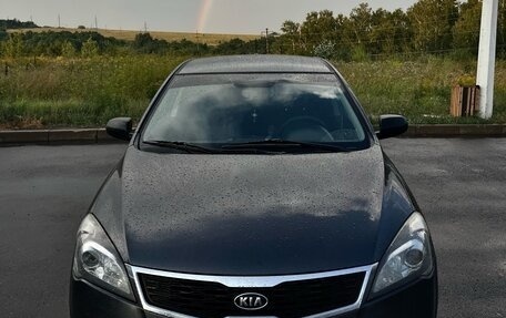 KIA cee'd I рестайлинг, 2011 год, 550 000 рублей, 1 фотография
