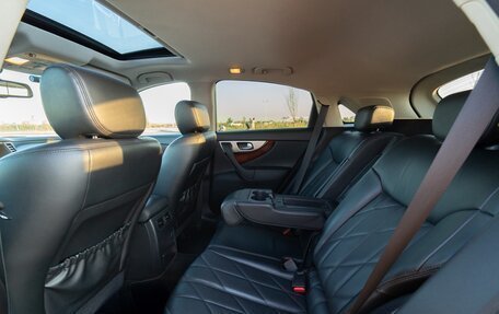 Infiniti FX II, 2012 год, 1 980 000 рублей, 10 фотография