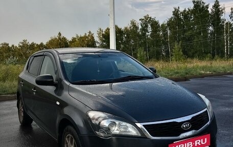 KIA cee'd I рестайлинг, 2011 год, 550 000 рублей, 2 фотография