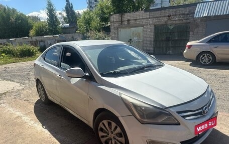Hyundai Solaris II рестайлинг, 2015 год, 581 000 рублей, 4 фотография