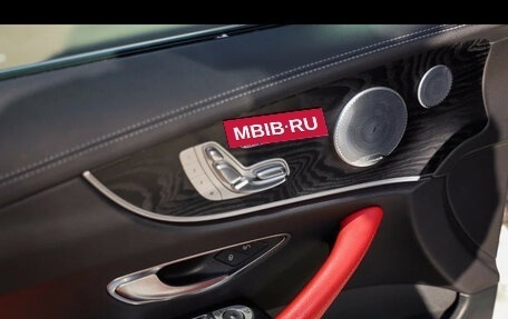 Mercedes-Benz E-Класс, 2019 год, 4 300 000 рублей, 12 фотография