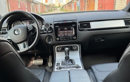 Volkswagen Touareg III, 2011 год, 3 000 000 рублей, 10 фотография