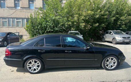 Mercedes-Benz E-Класс, 2004 год, 850 000 рублей, 5 фотография