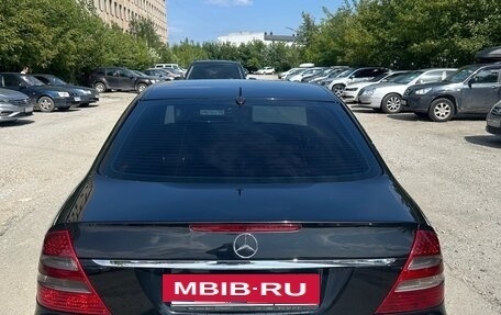 Mercedes-Benz E-Класс, 2004 год, 850 000 рублей, 7 фотография