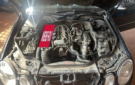 Mercedes-Benz E-Класс, 2004 год, 850 000 рублей, 8 фотография
