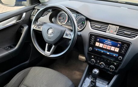 Skoda Octavia, 2018 год, 1 990 000 рублей, 14 фотография