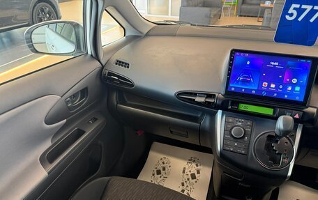Toyota Wish II, 2009 год, 1 599 000 рублей, 14 фотография