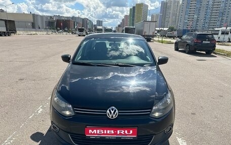Volkswagen Polo VI (EU Market), 2013 год, 650 000 рублей, 1 фотография
