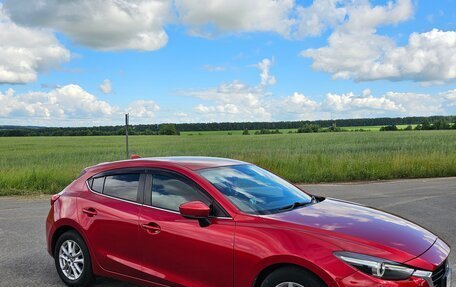Mazda Axela, 2017 год, 1 450 000 рублей, 2 фотография