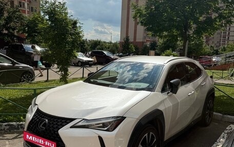Lexus UX I, 2021 год, 3 450 000 рублей, 2 фотография
