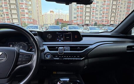 Lexus UX I, 2021 год, 3 450 000 рублей, 9 фотография