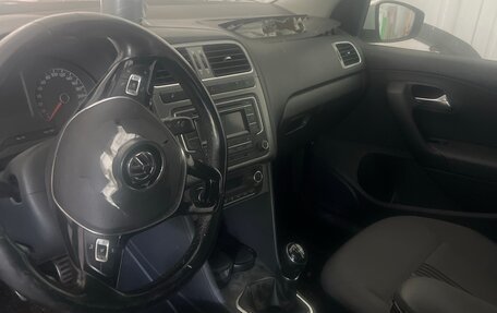 Volkswagen Polo VI (EU Market), 2017 год, 300 000 рублей, 3 фотография