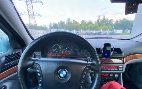 BMW 5 серия, 2001 год, 900 000 рублей, 17 фотография