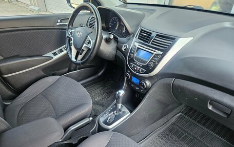 Hyundai Solaris II рестайлинг, 2012 год, 787 000 рублей, 7 фотография