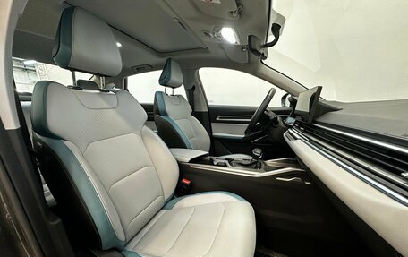 Geely Emgrand, 2023 год, 1 690 000 рублей, 11 фотография