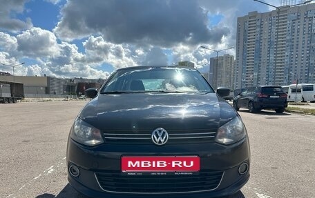 Volkswagen Polo VI (EU Market), 2013 год, 650 000 рублей, 2 фотография