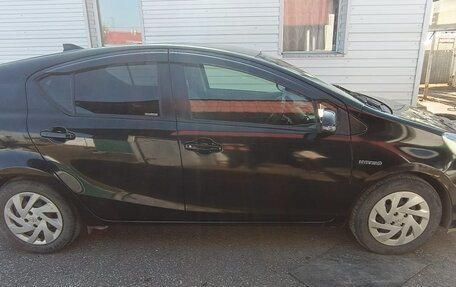 Toyota Aqua I, 2015 год, 850 000 рублей, 3 фотография