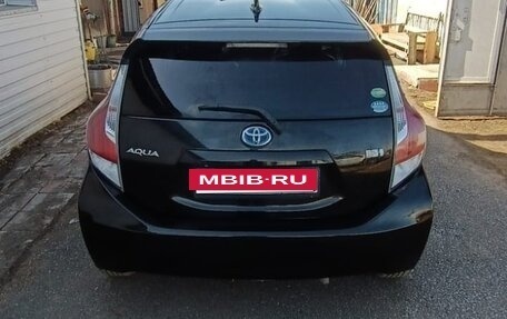 Toyota Aqua I, 2015 год, 850 000 рублей, 2 фотография