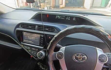 Toyota Aqua I, 2015 год, 850 000 рублей, 6 фотография
