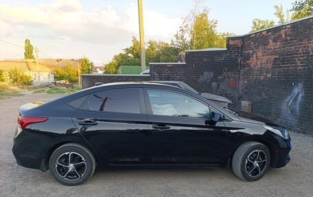 Hyundai Solaris II рестайлинг, 2017 год, 1 250 000 рублей, 11 фотография