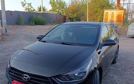 Hyundai Solaris II рестайлинг, 2017 год, 1 250 000 рублей, 16 фотография