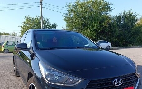 Hyundai Solaris II рестайлинг, 2017 год, 1 250 000 рублей, 9 фотография