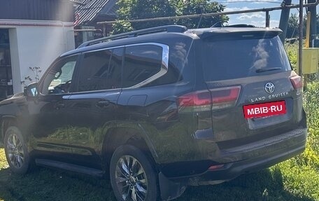 Toyota Land Cruiser, 2024 год, 14 000 000 рублей, 3 фотография