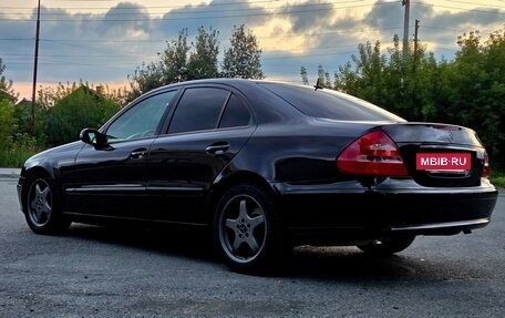 Mercedes-Benz E-Класс, 2002 год, 770 000 рублей, 5 фотография