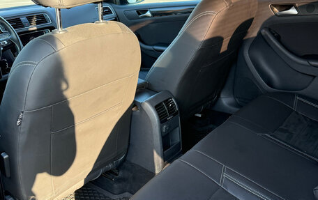 Volkswagen Jetta VI, 2018 год, 1 900 000 рублей, 14 фотография