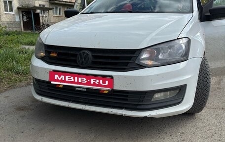 Volkswagen Polo VI (EU Market), 2017 год, 900 000 рублей, 4 фотография
