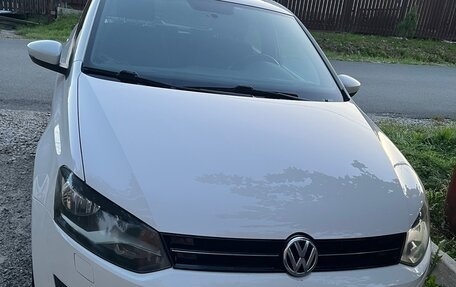 Volkswagen Polo VI (EU Market), 2012 год, 840 000 рублей, 2 фотография