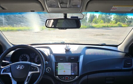 Hyundai Solaris II рестайлинг, 2012 год, 730 000 рублей, 5 фотография