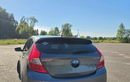 Hyundai Solaris II рестайлинг, 2012 год, 730 000 рублей, 2 фотография