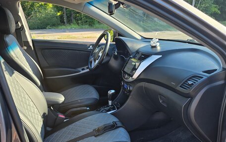 Hyundai Solaris II рестайлинг, 2012 год, 730 000 рублей, 9 фотография