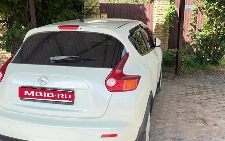 Nissan Juke II, 2011 год, 1 000 000 рублей, 3 фотография