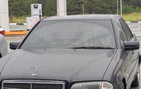 Mercedes-Benz C-Класс, 1995 год, 325 000 рублей, 1 фотография