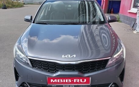 KIA Rio IV, 2021 год, 2 100 000 рублей, 1 фотография