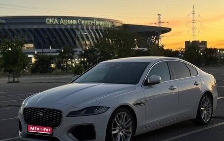 Jaguar XF II, 2022 год, 6 300 000 рублей, 1 фотография