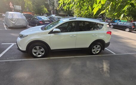 Toyota RAV4, 2014 год, 1 850 000 рублей, 2 фотография